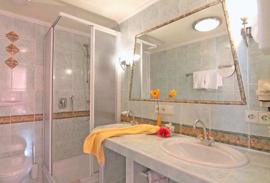 באד ווילבאד Hotel Weingaertner מראה חיצוני תמונה