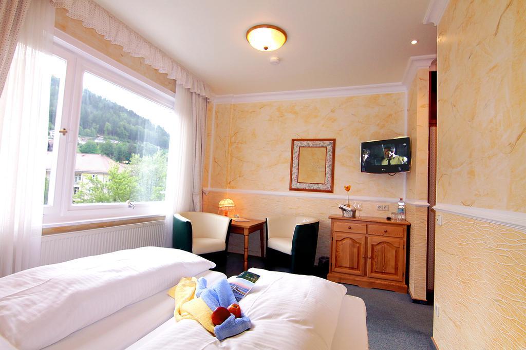 באד ווילבאד Hotel Weingaertner מראה חיצוני תמונה