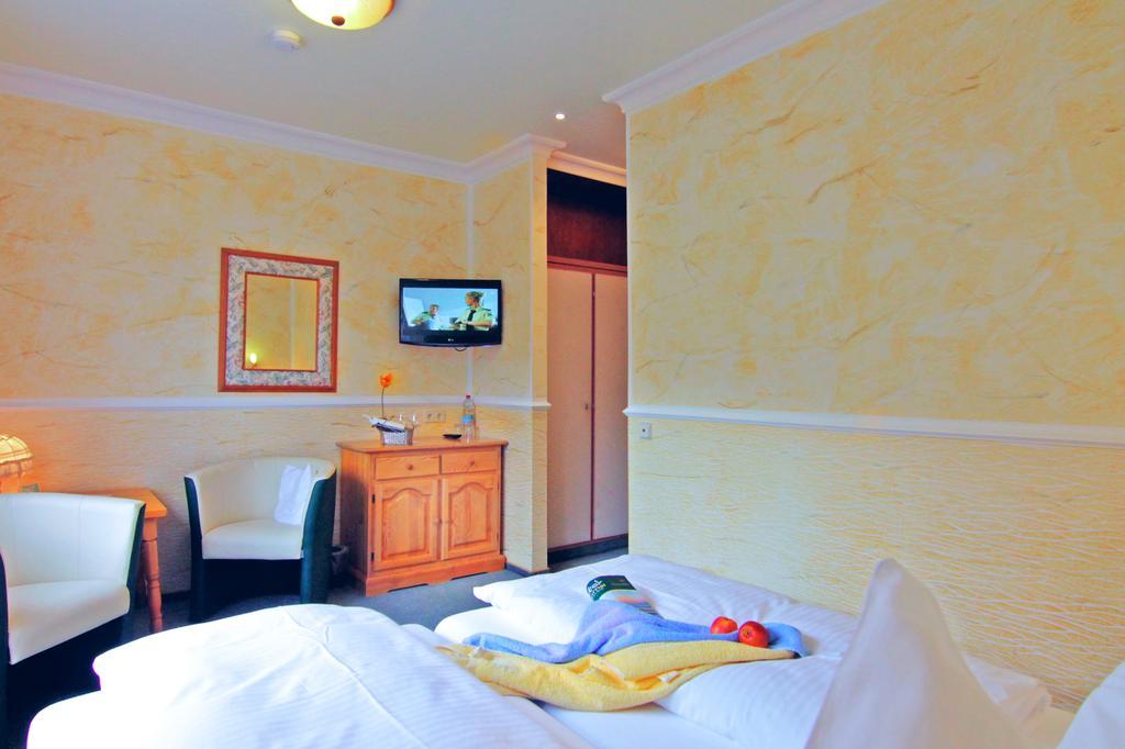 באד ווילבאד Hotel Weingaertner מראה חיצוני תמונה