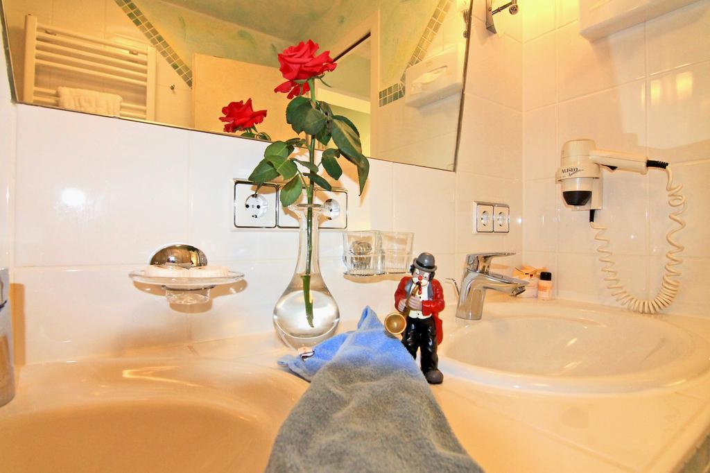 באד ווילבאד Hotel Weingaertner מראה חיצוני תמונה