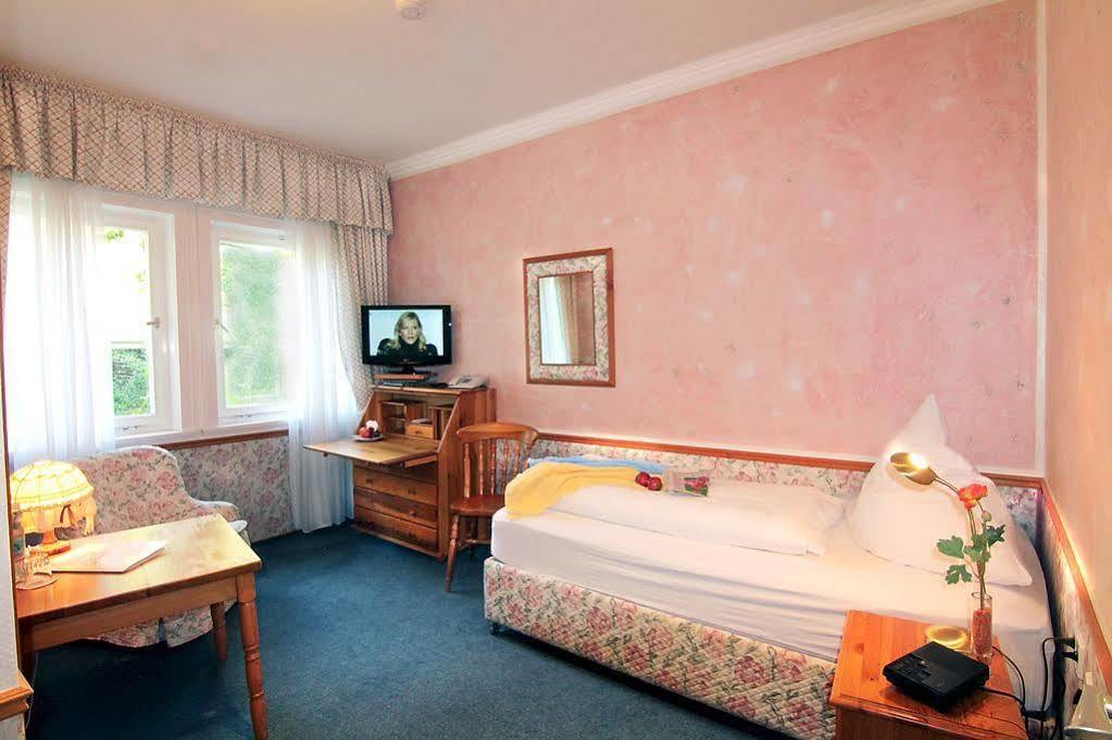 באד ווילבאד Hotel Weingaertner מראה חיצוני תמונה