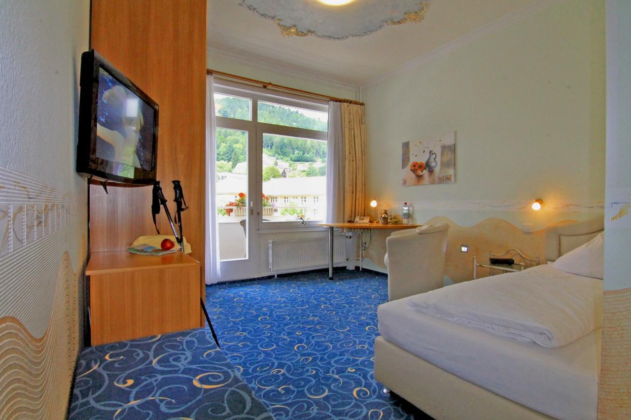 באד ווילבאד Hotel Weingaertner מראה חיצוני תמונה